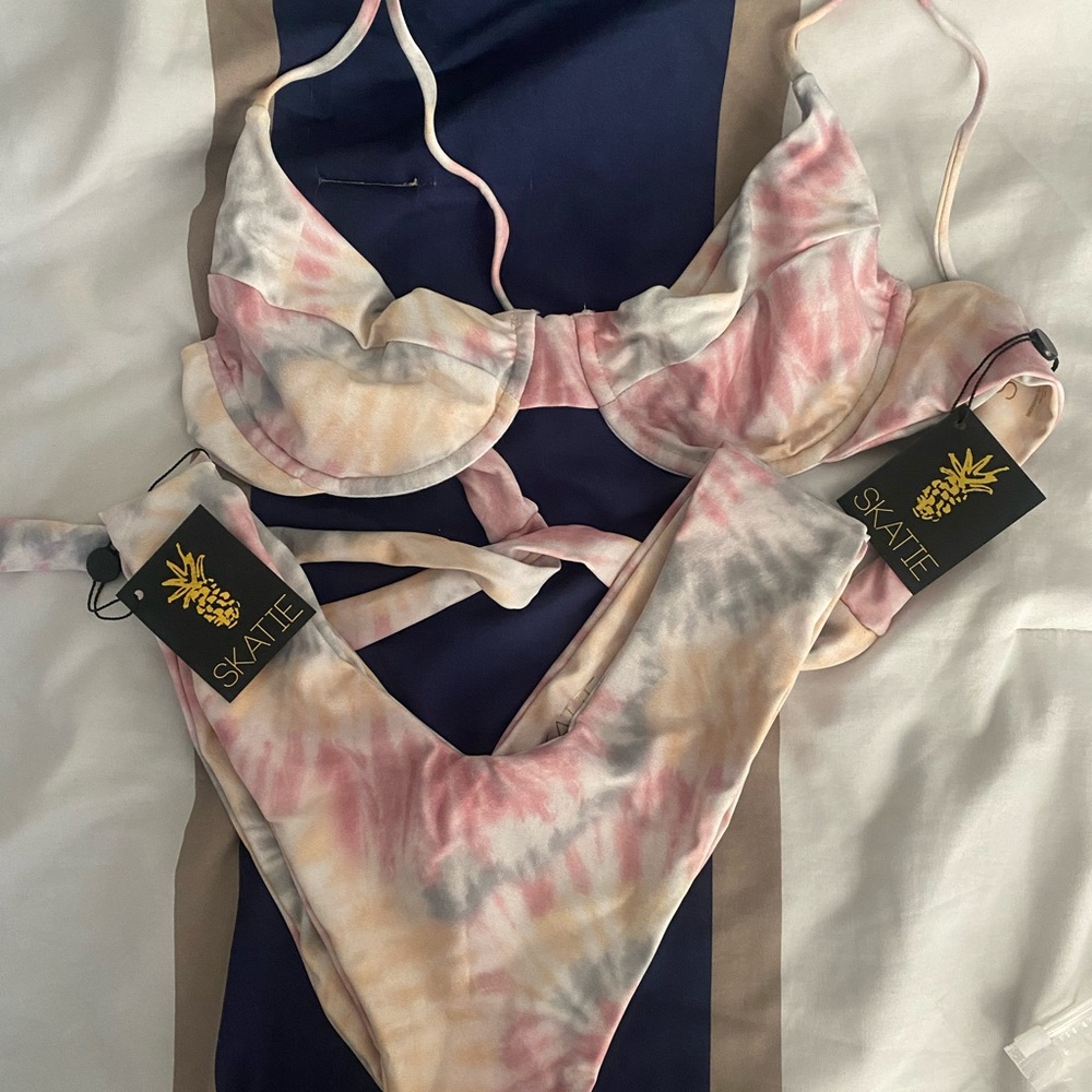 Skatie Pastel Tie-Dye Bikini Set in Pink, Yellow & Gray